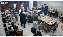唐山烧烤店最新爆料视频,现场惊心动魄，细节令人震惊